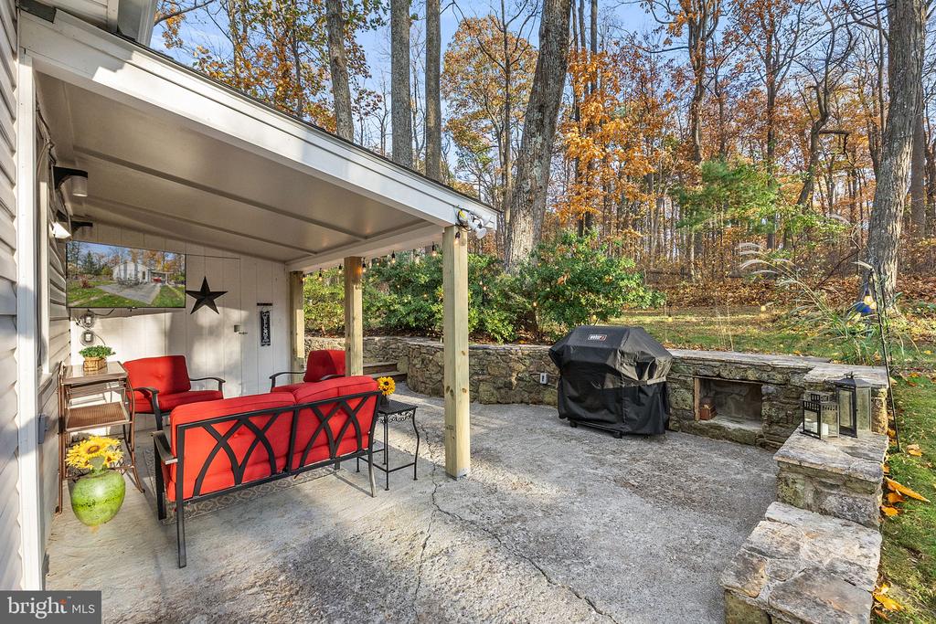 32651 MOUNT WEATHER ROAD