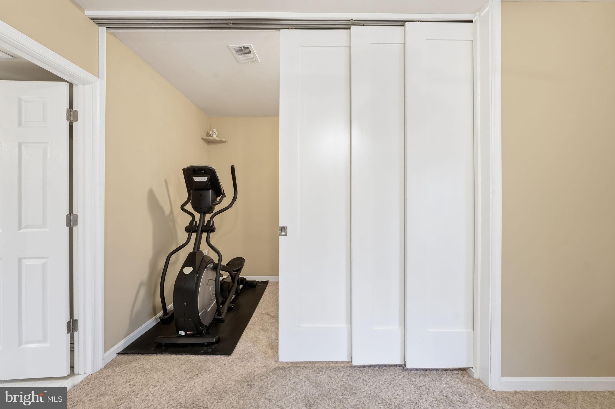 10444 COURTNEY DRIVE