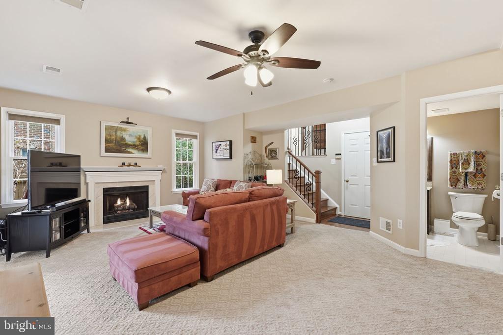 10444 COURTNEY DRIVE