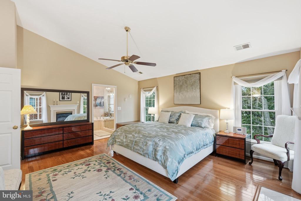 10444 COURTNEY DRIVE
