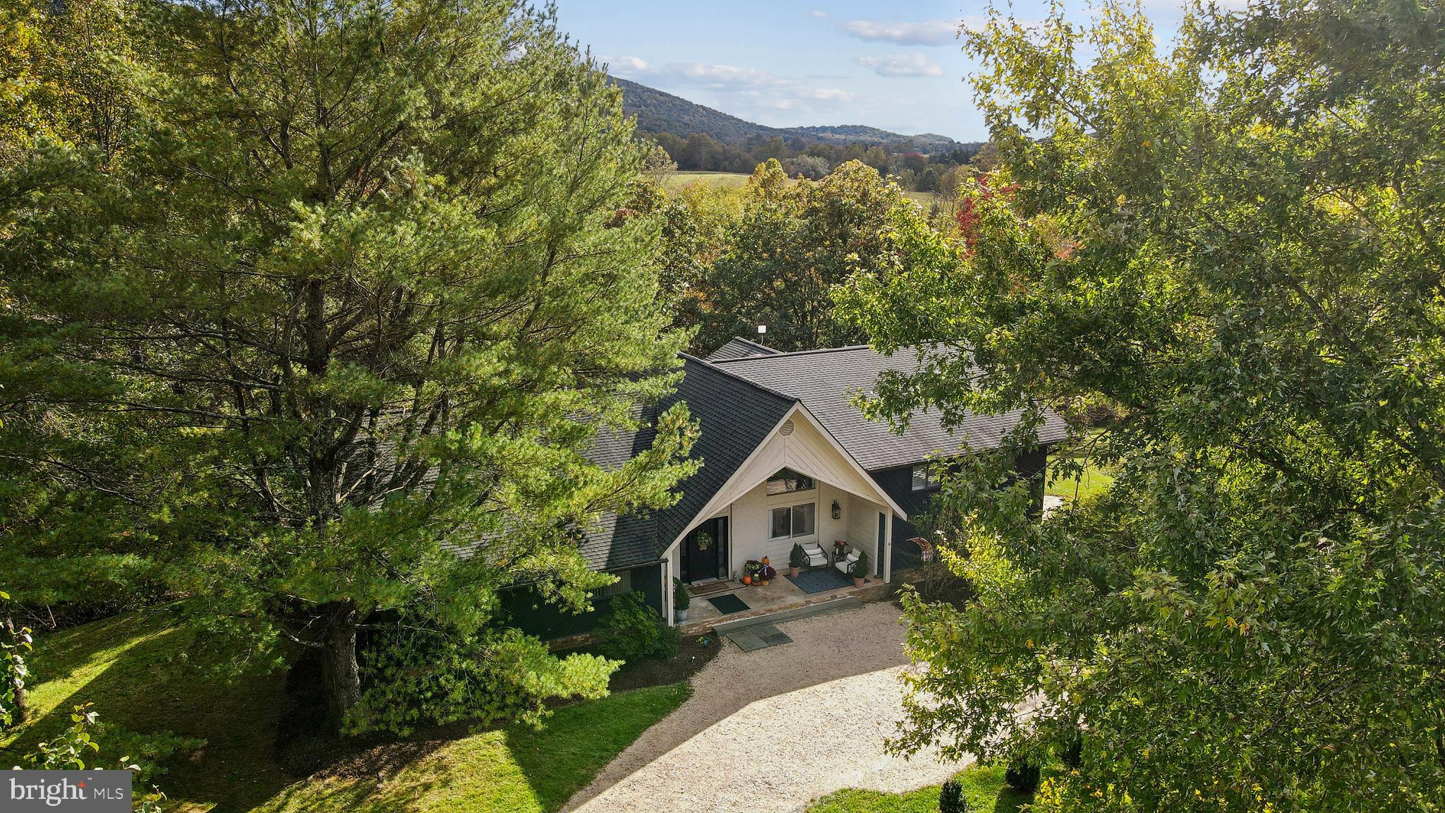 10551 COBBLER VALLEY LANE