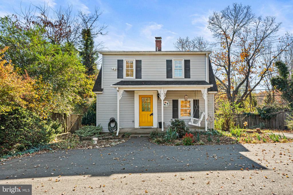 7401 FILLY LANE
