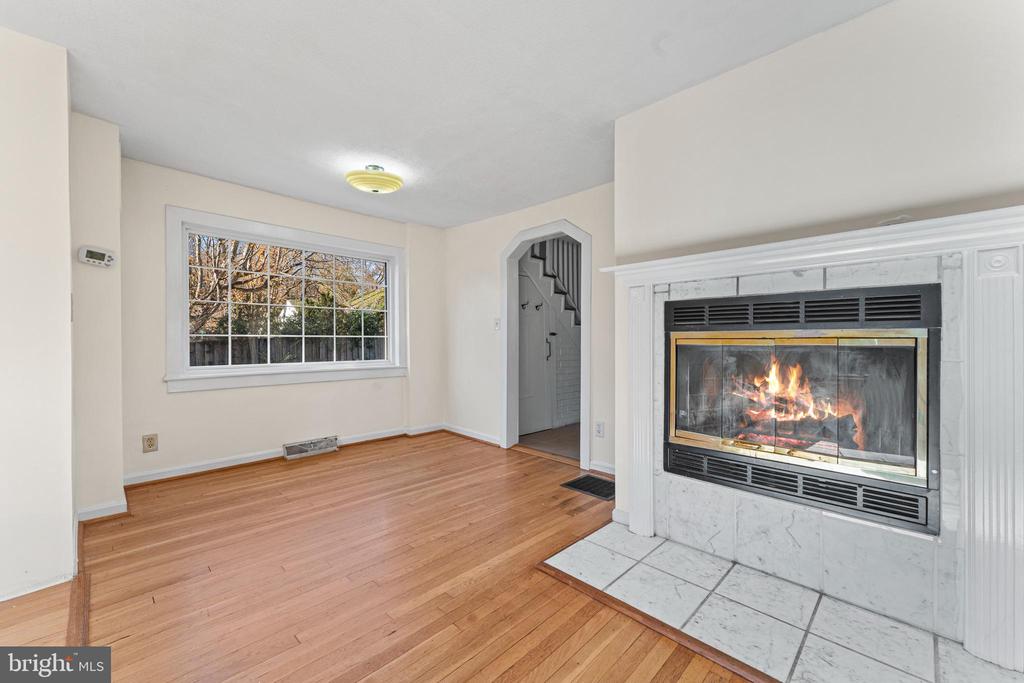 7401 FILLY LANE