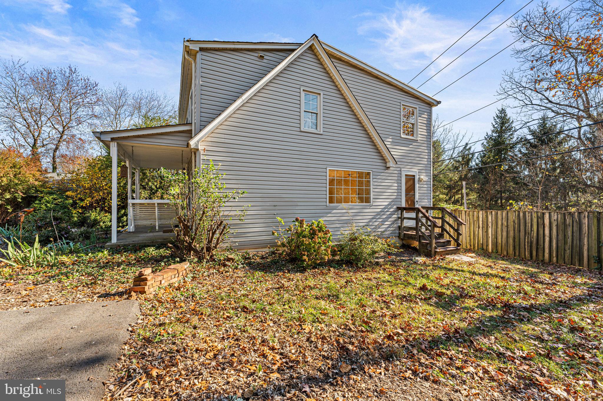 7401 FILLY LANE
