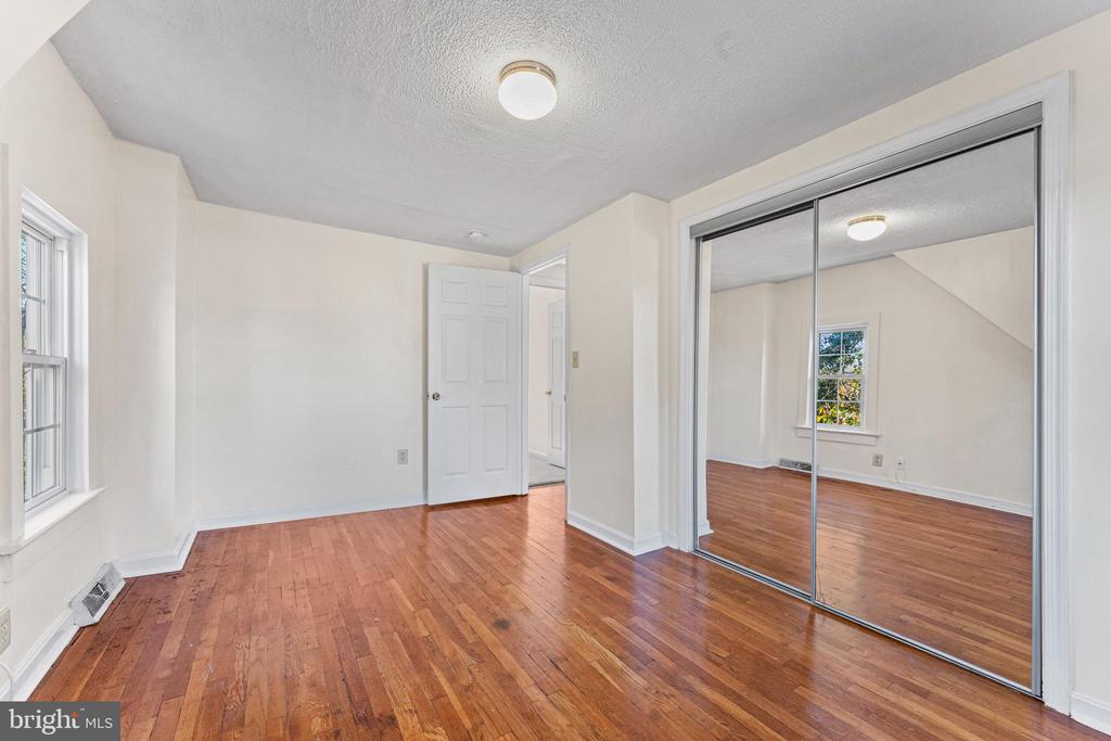 7401 FILLY LANE