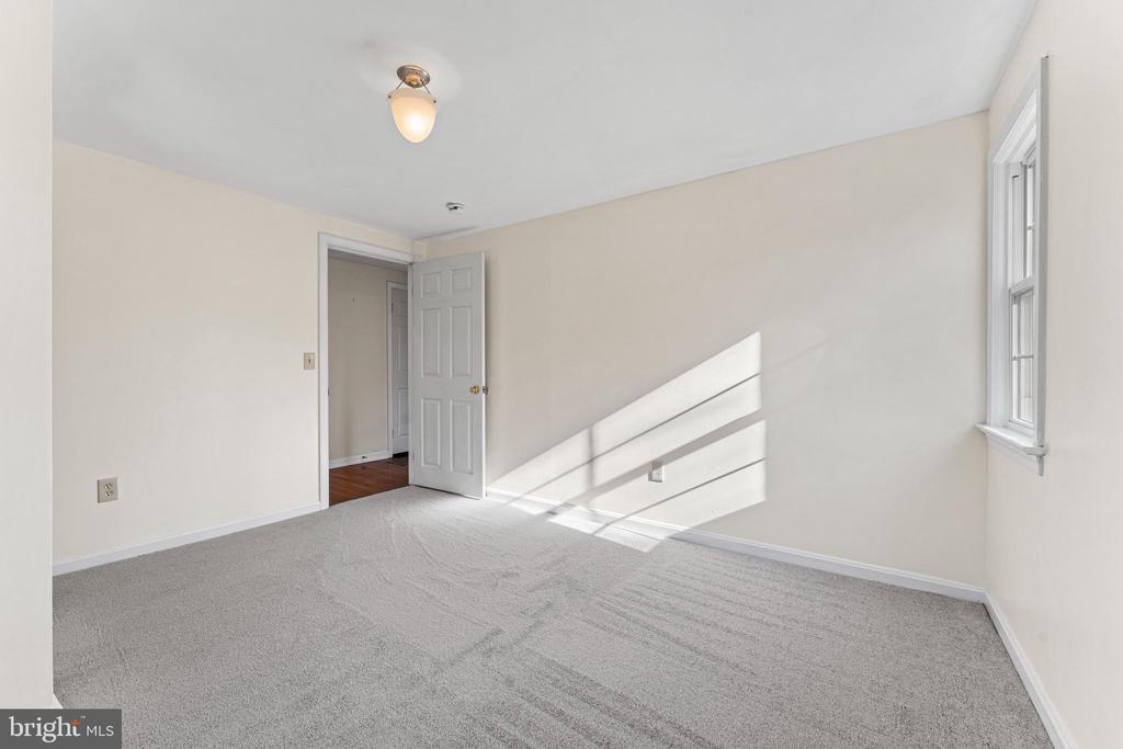 7401 FILLY LANE