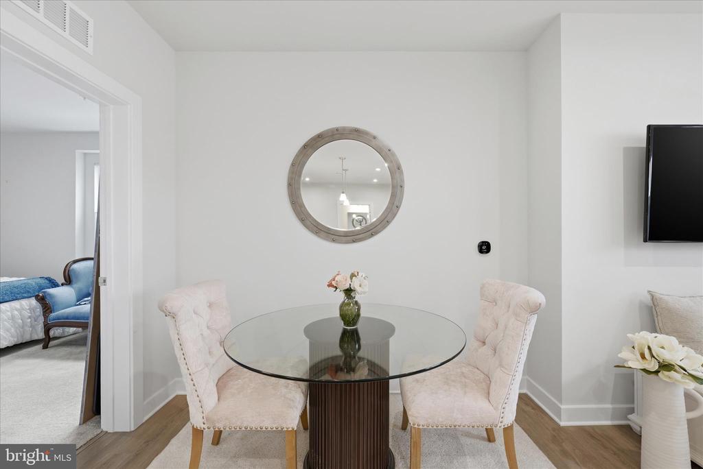 151 MCCORMICK CIRCLE Unit: 105