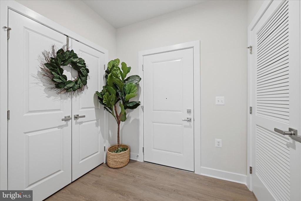 151 MCCORMICK CIRCLE Unit: 105