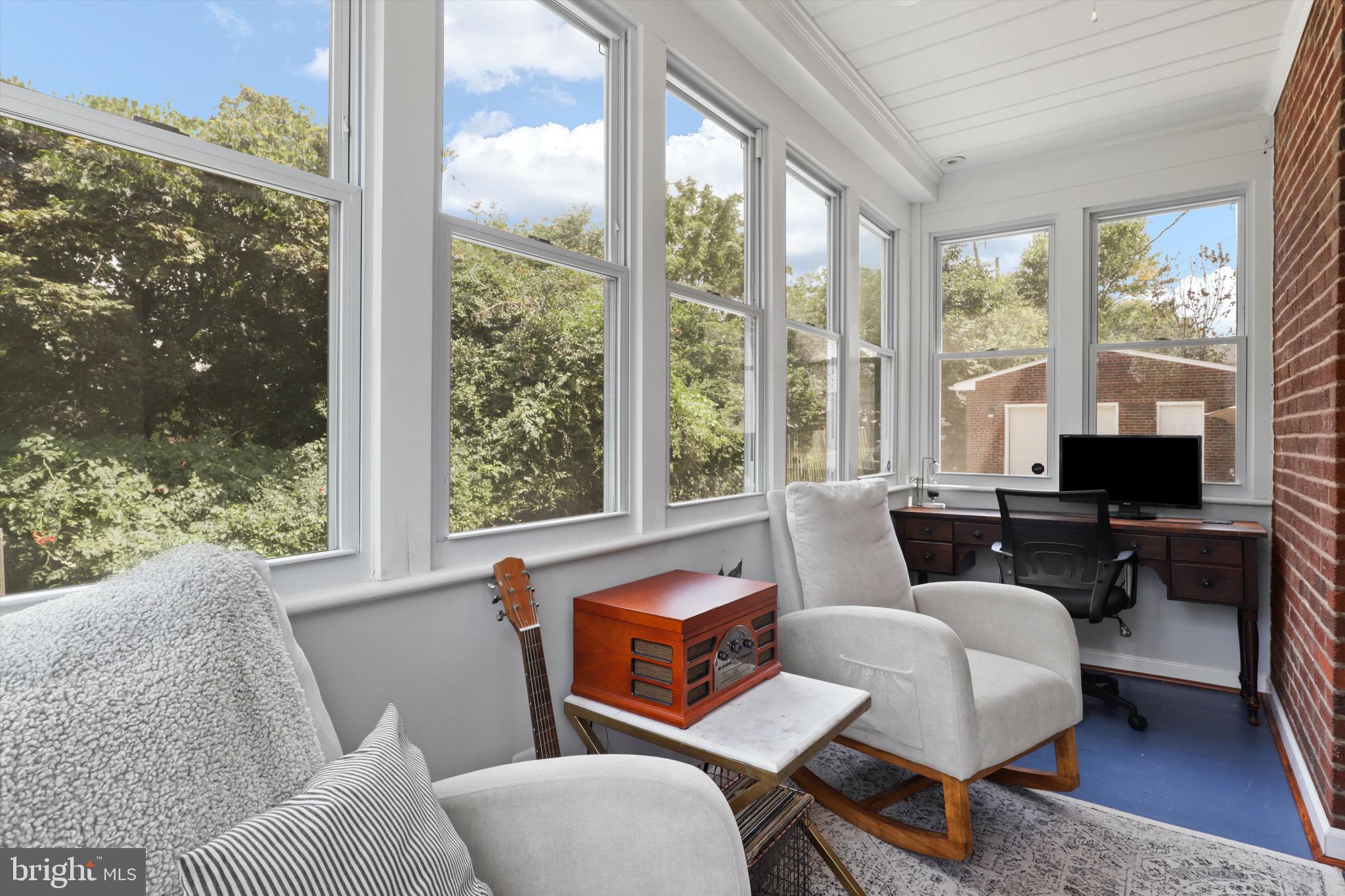 6421 S KINGS HIGHWAY