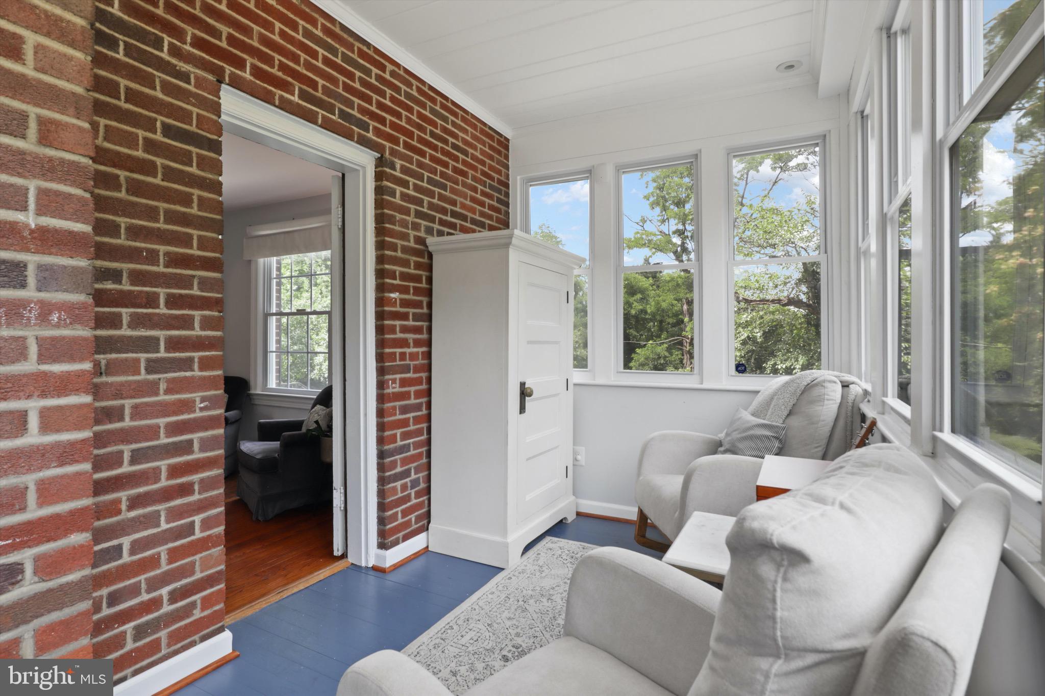 6421 S KINGS HIGHWAY