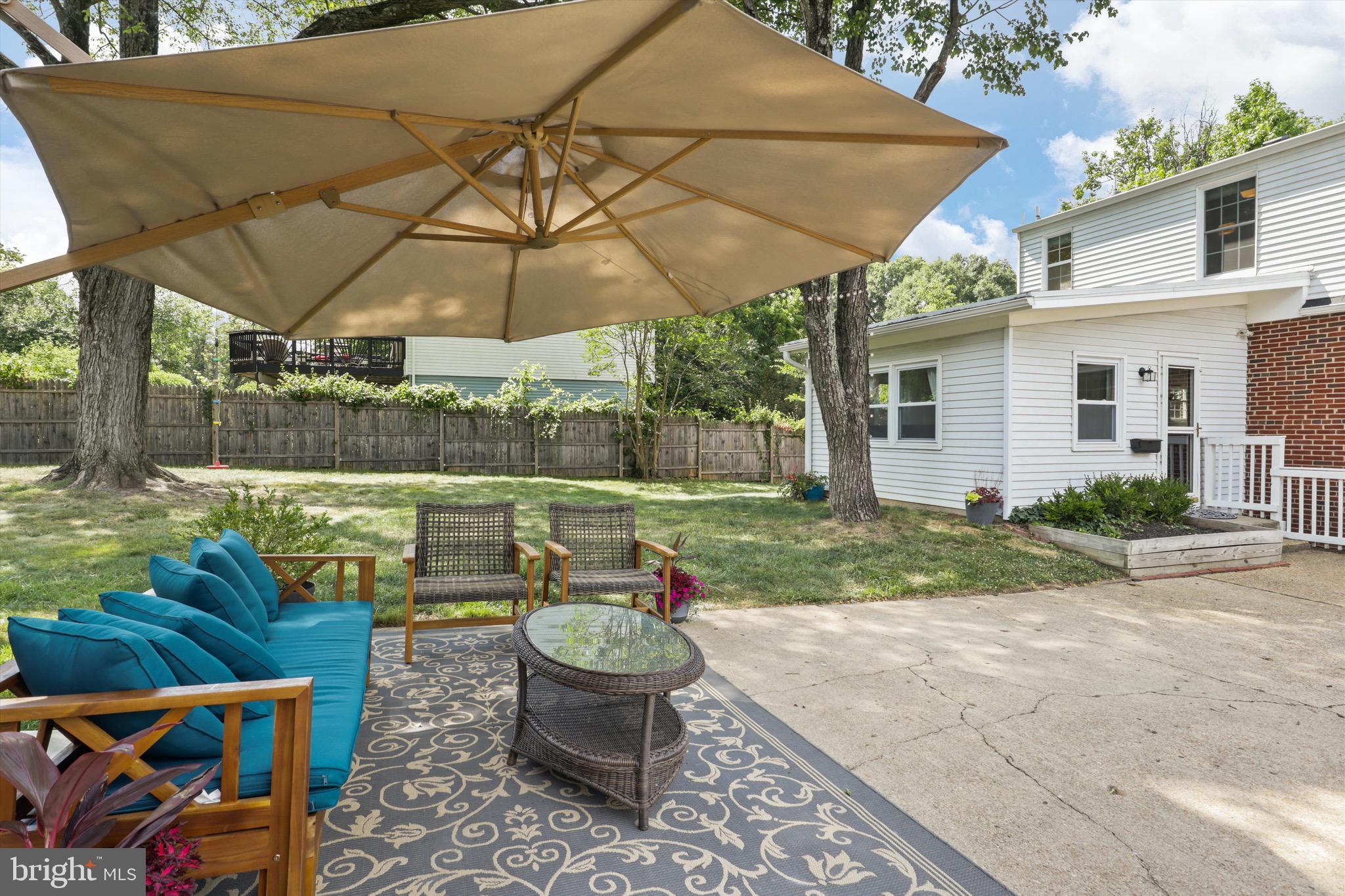 6421 S KINGS HIGHWAY