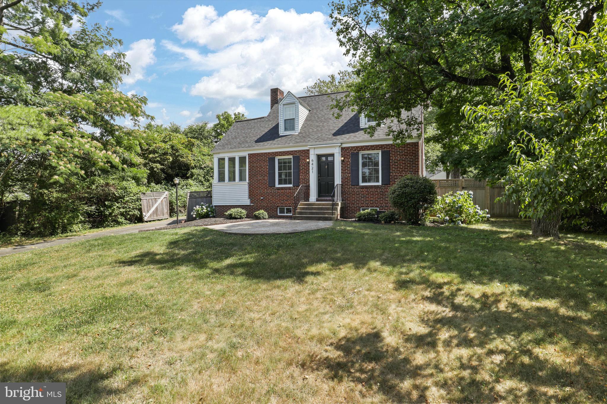 6421 S KINGS HIGHWAY