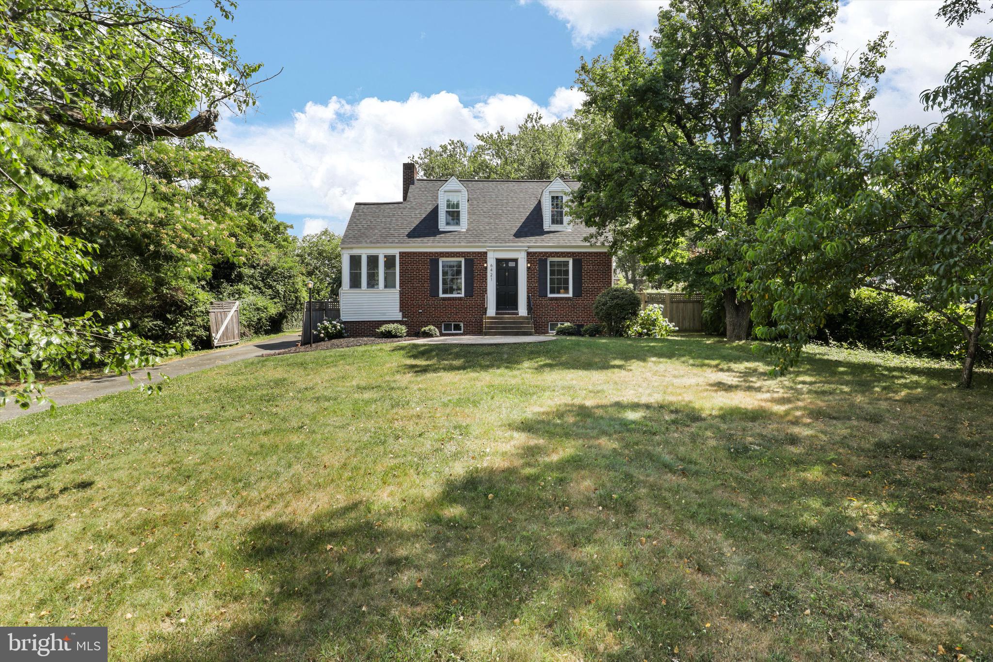 6421 S KINGS HIGHWAY