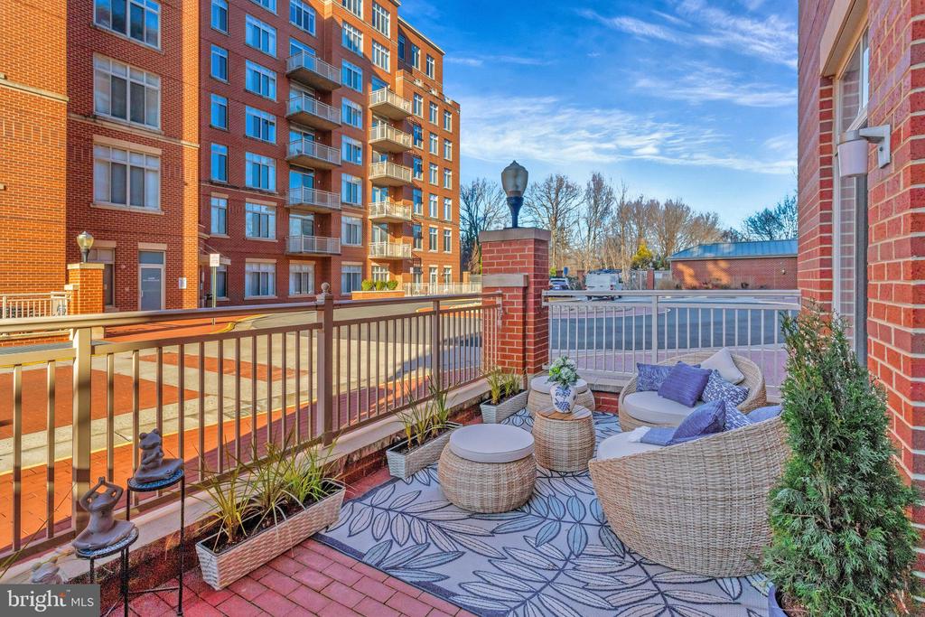 4480 MARKET COMMONS DRIVE 116