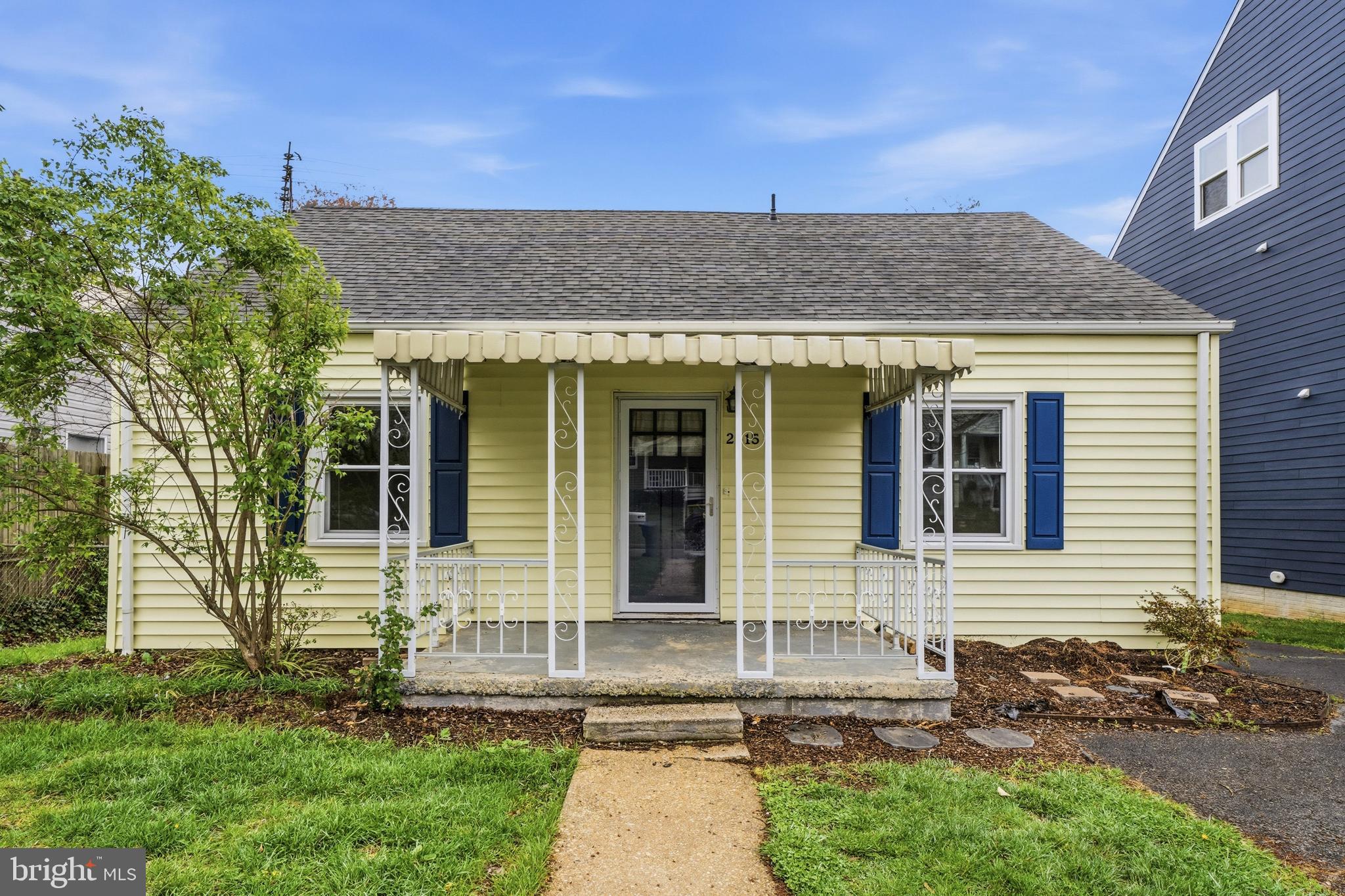 2915 BROOK DRIVE