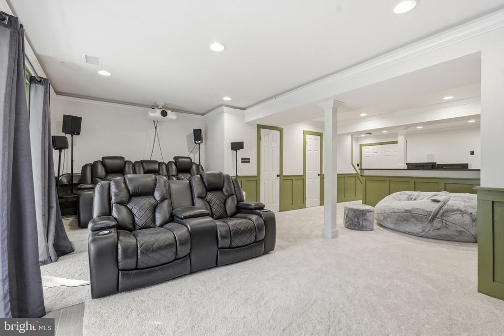 2902 JERMANTOWN ROAD Unit: 27