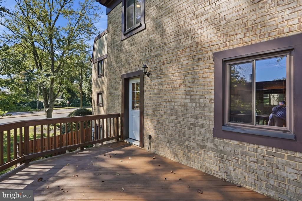 2902 JERMANTOWN ROAD Unit: 27