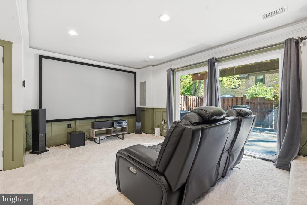 2902 JERMANTOWN ROAD Unit: 27