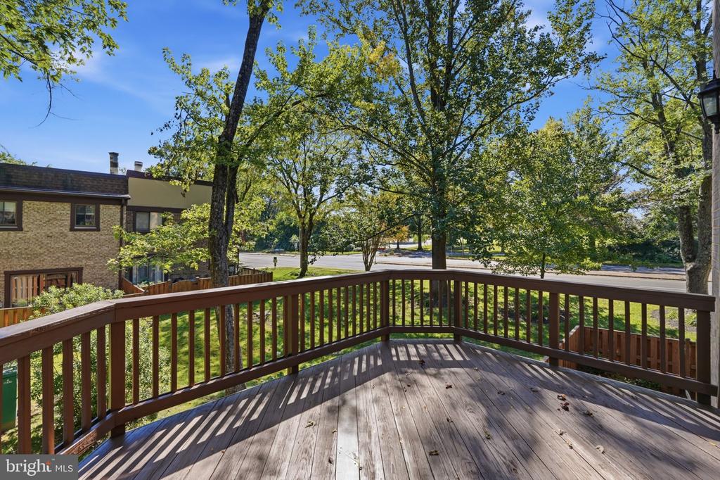 2902 JERMANTOWN ROAD Unit: 27