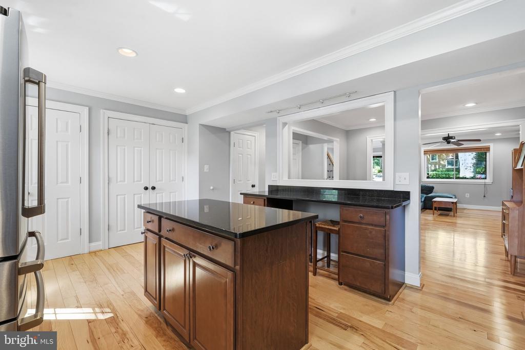 2902 JERMANTOWN ROAD Unit: 27
