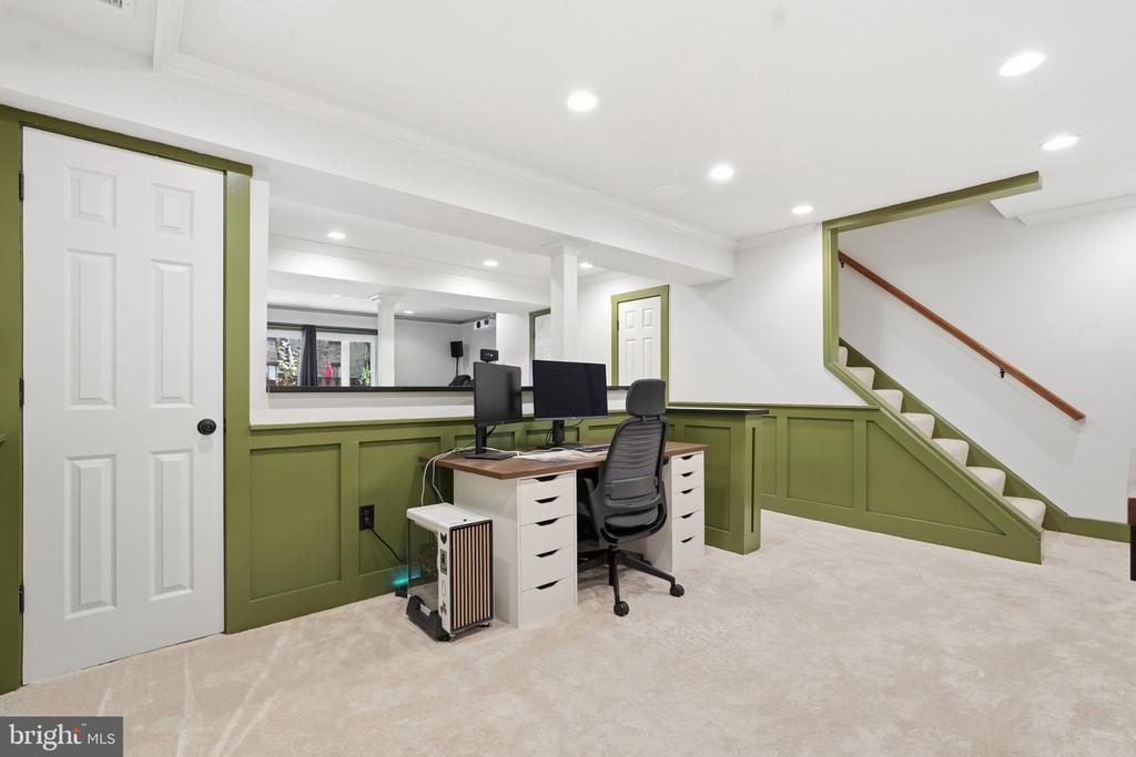 2902 JERMANTOWN ROAD Unit: 27
