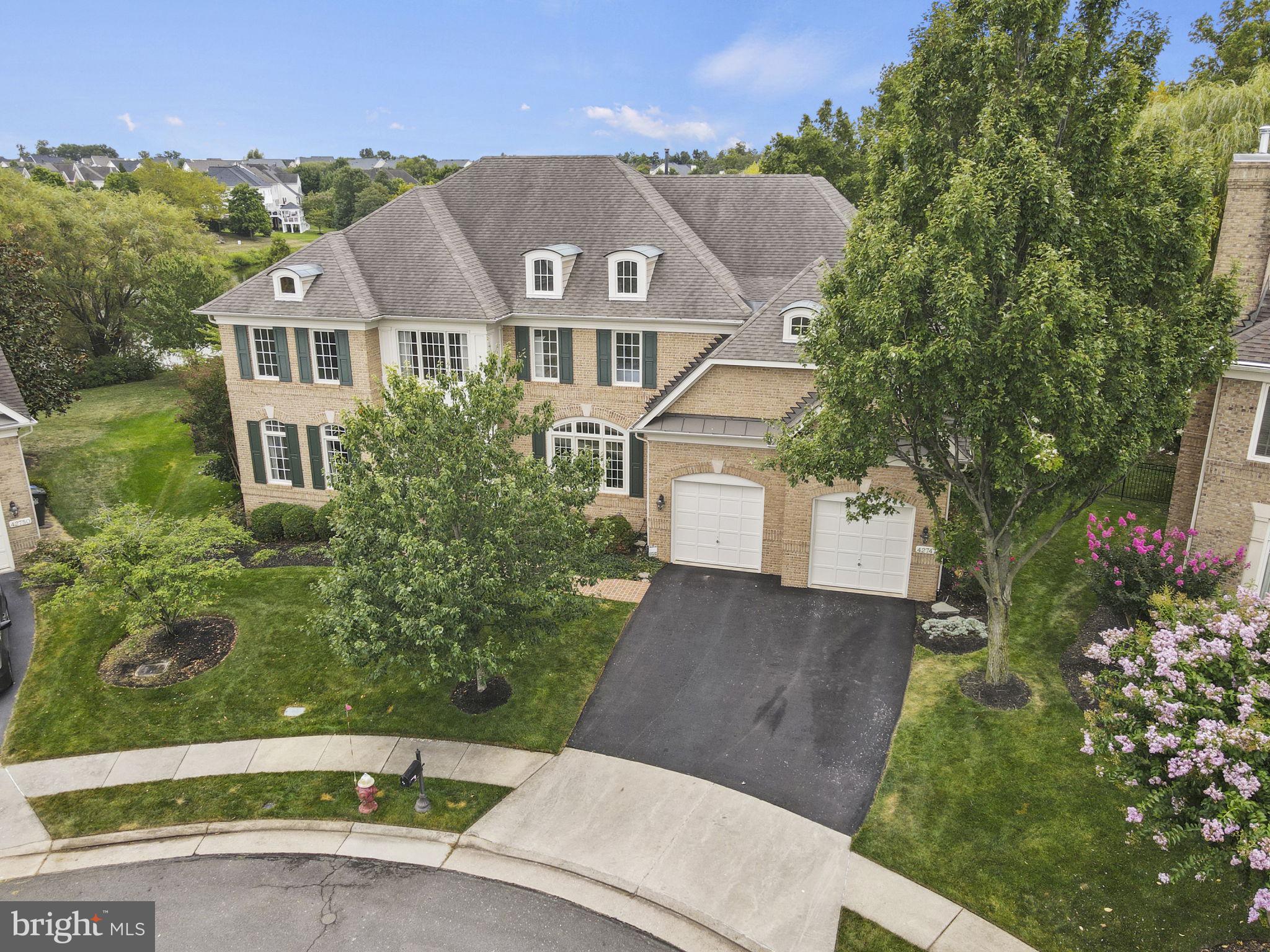 42747 MIRROR POND PLACE