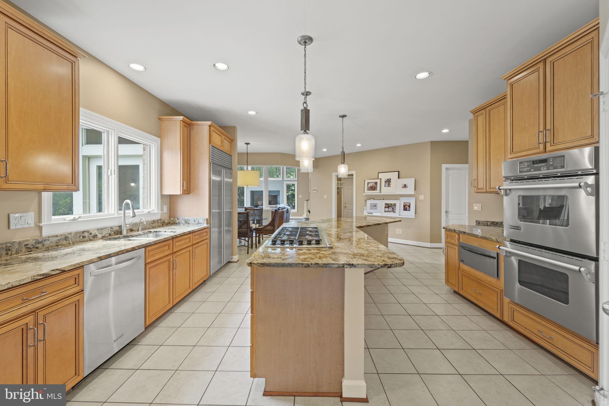 42747 MIRROR POND PLACE