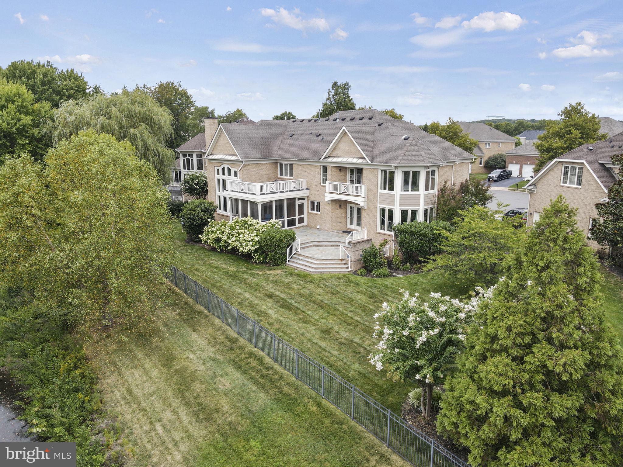 42747 MIRROR POND PLACE