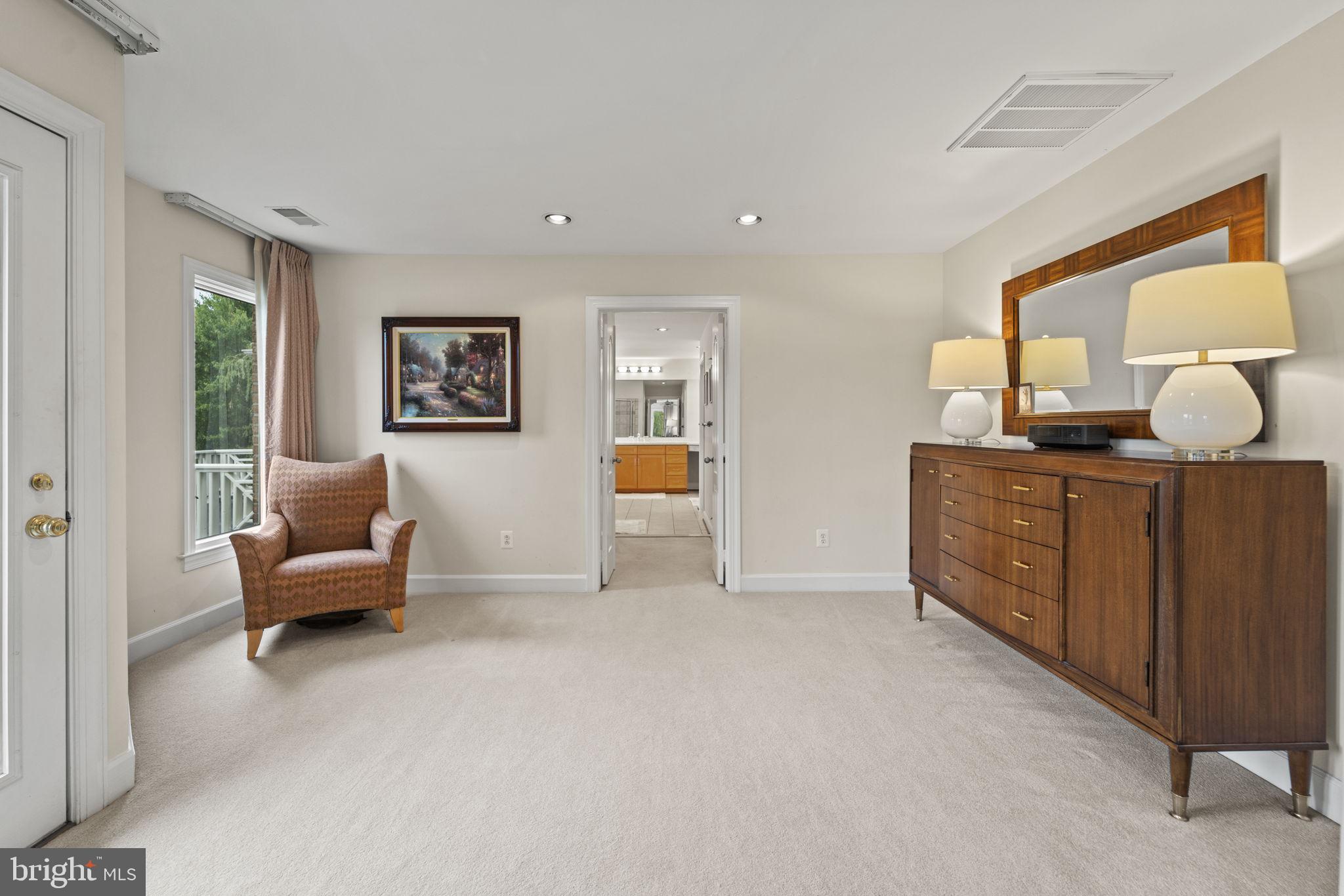 42747 MIRROR POND PLACE