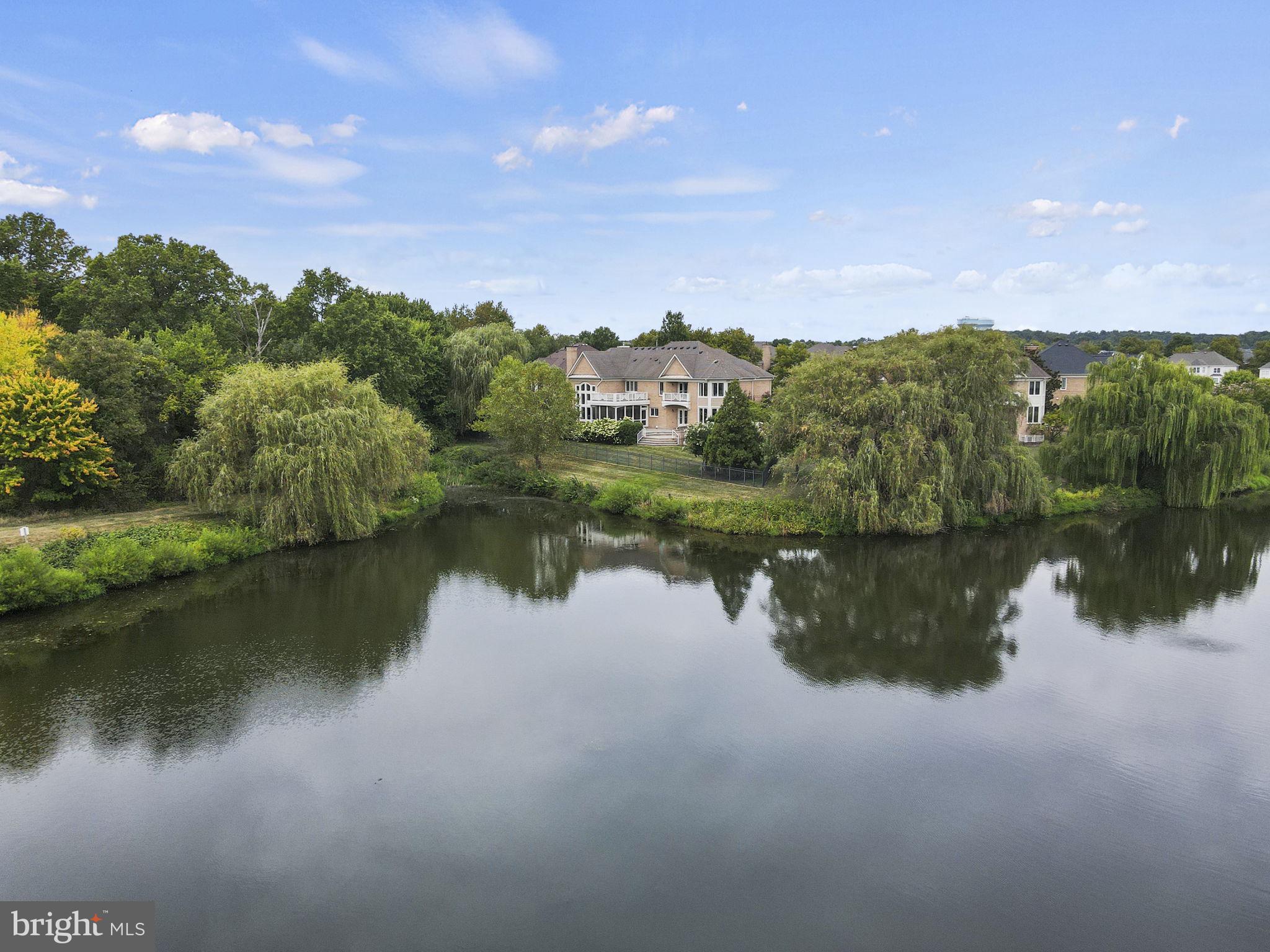 42747 MIRROR POND PLACE