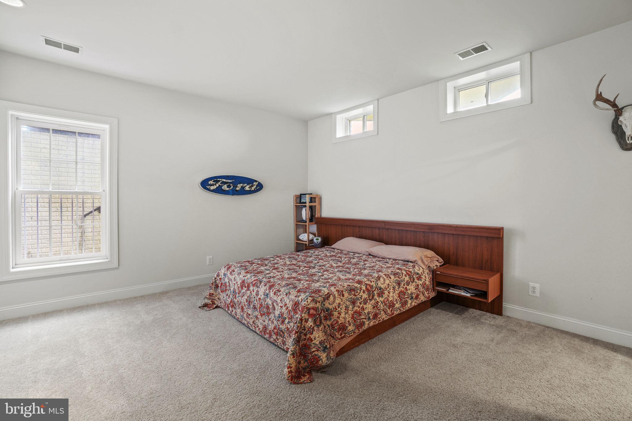 41419 SOUTHPAW PLACE