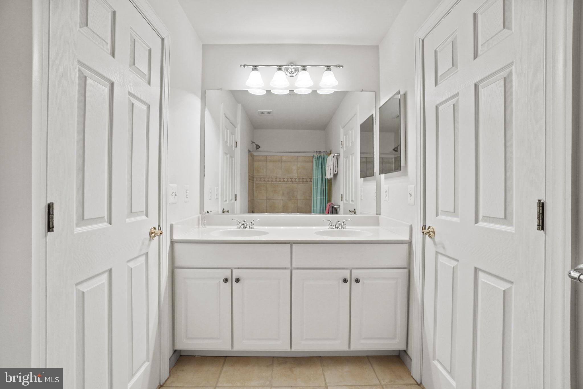 41419 SOUTHPAW PLACE