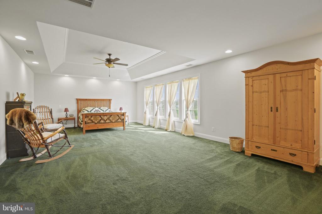 41419 SOUTHPAW PLACE