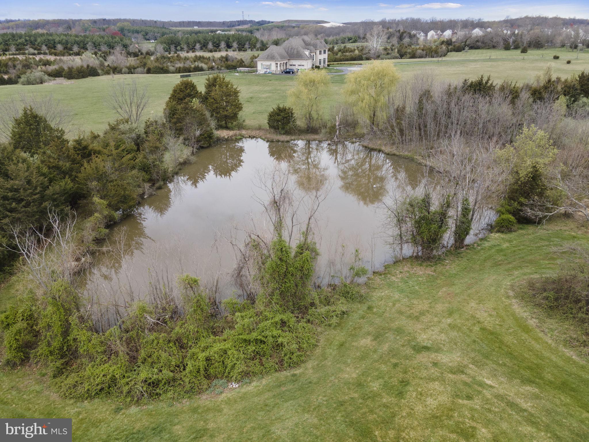 41419 SOUTHPAW PLACE