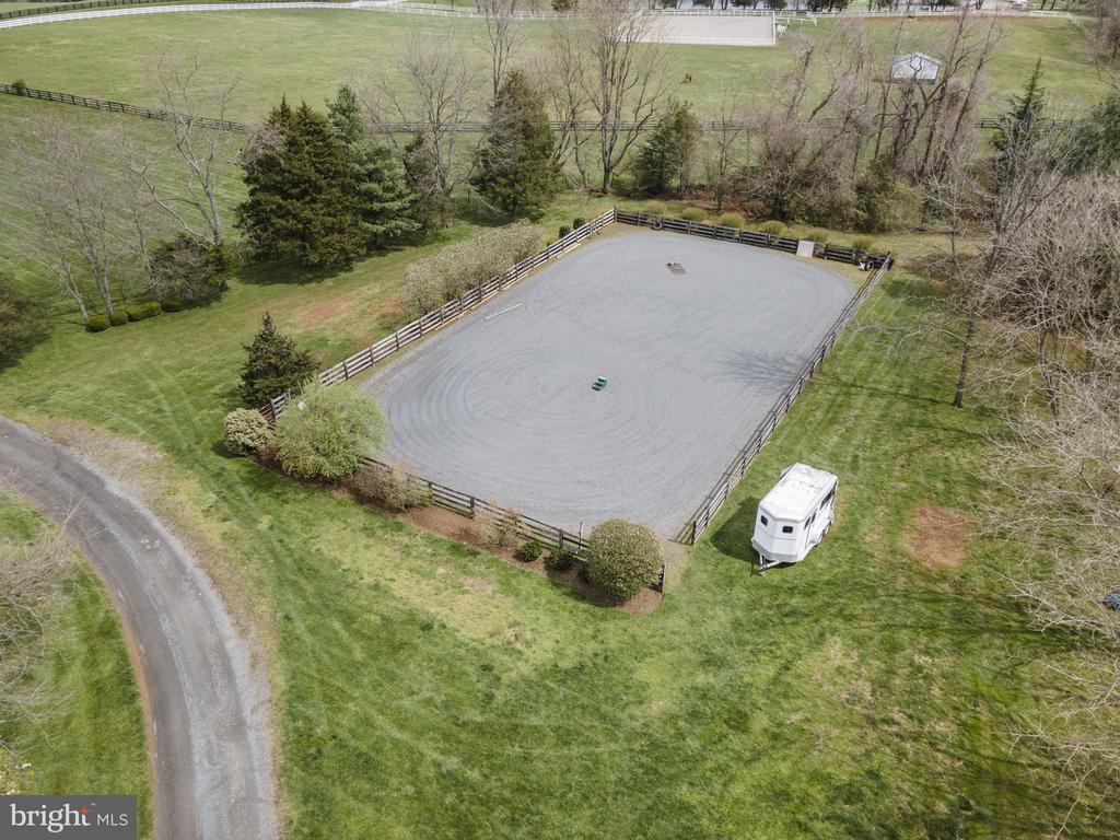 41419 SOUTHPAW PLACE