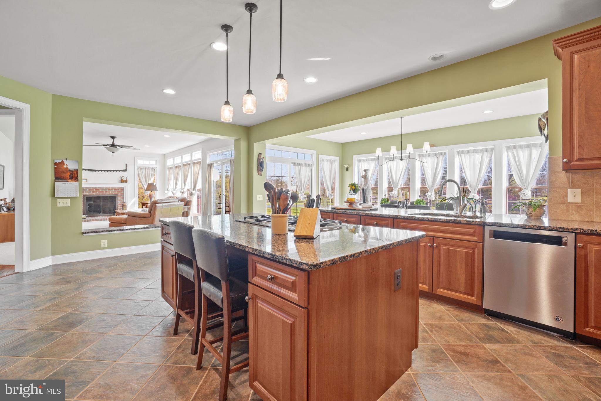 41419 SOUTHPAW PLACE