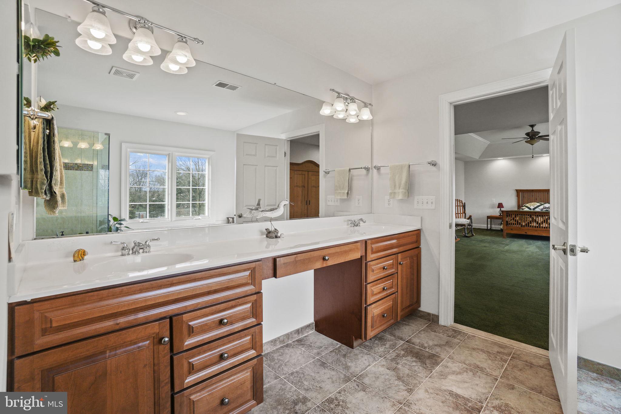 41419 SOUTHPAW PLACE