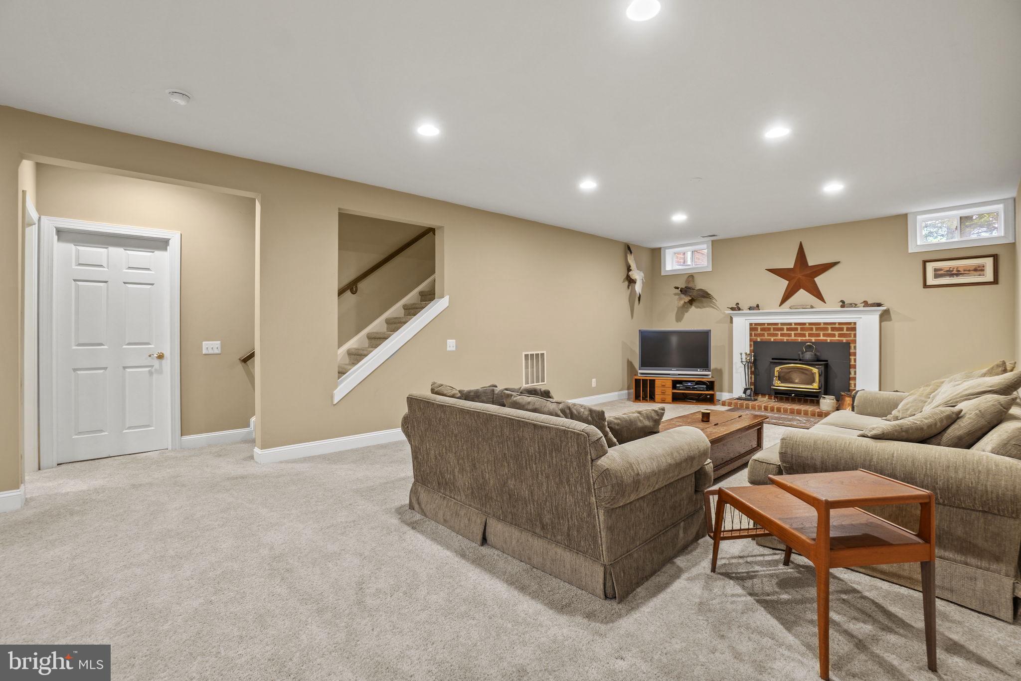 41419 SOUTHPAW PLACE