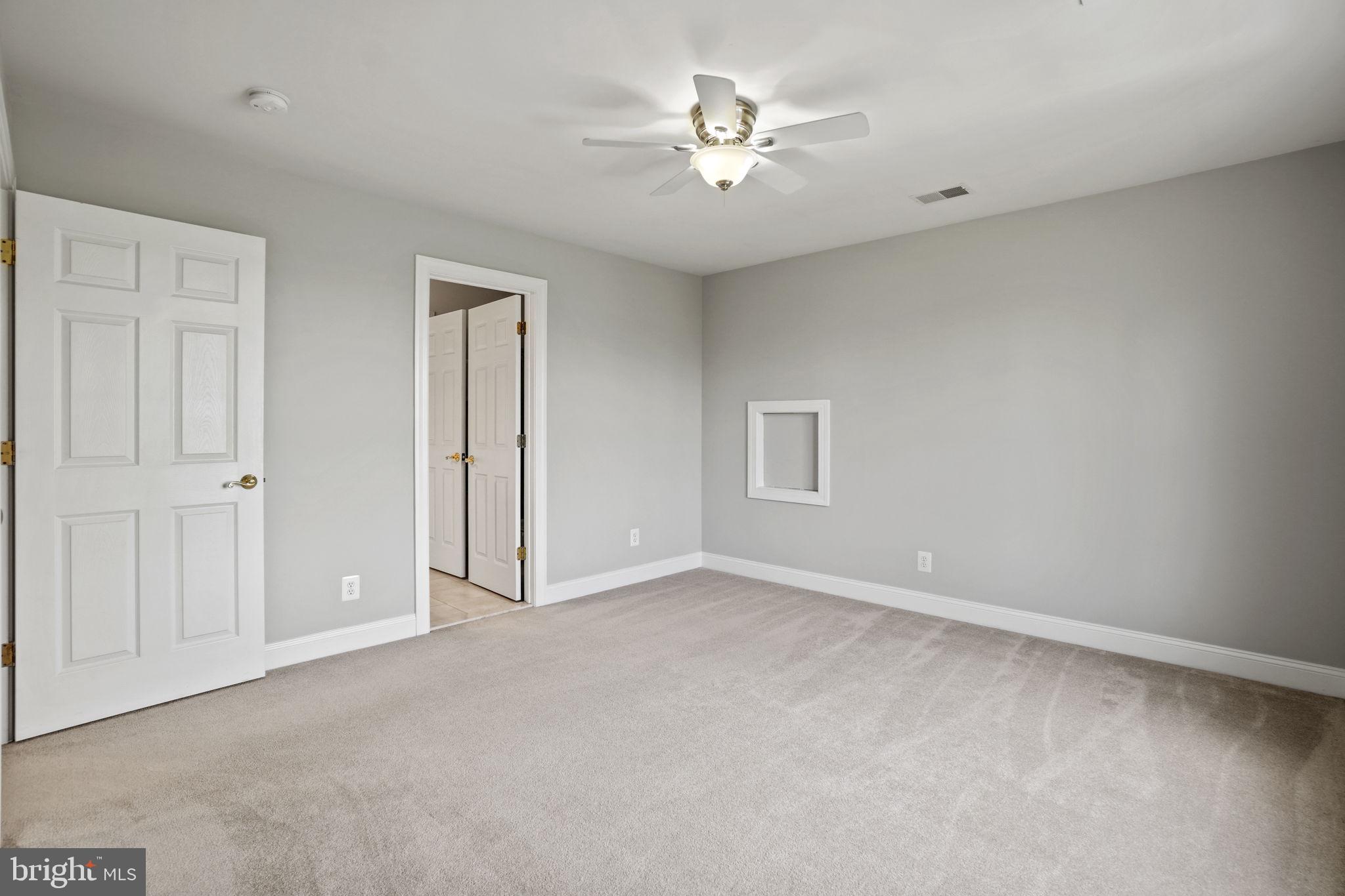 41419 SOUTHPAW PLACE