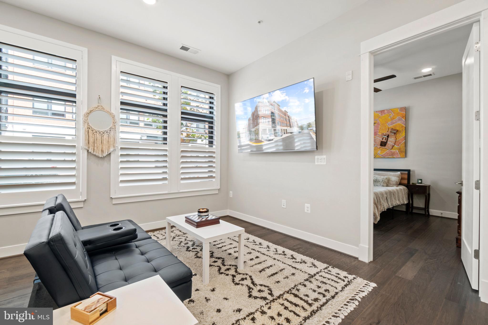 3 STATIONMASTER STREET SE 102