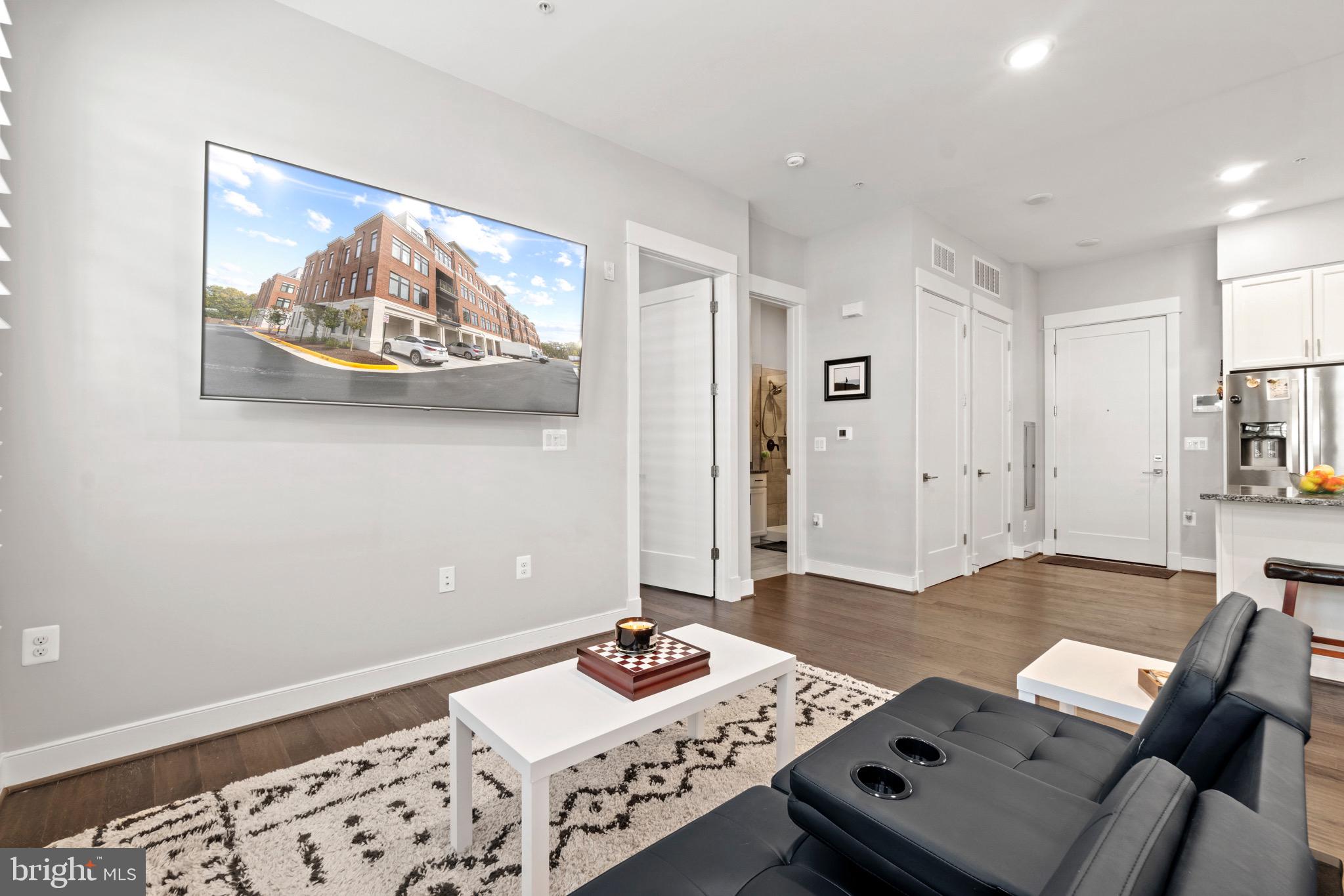 3 STATIONMASTER STREET SE 102