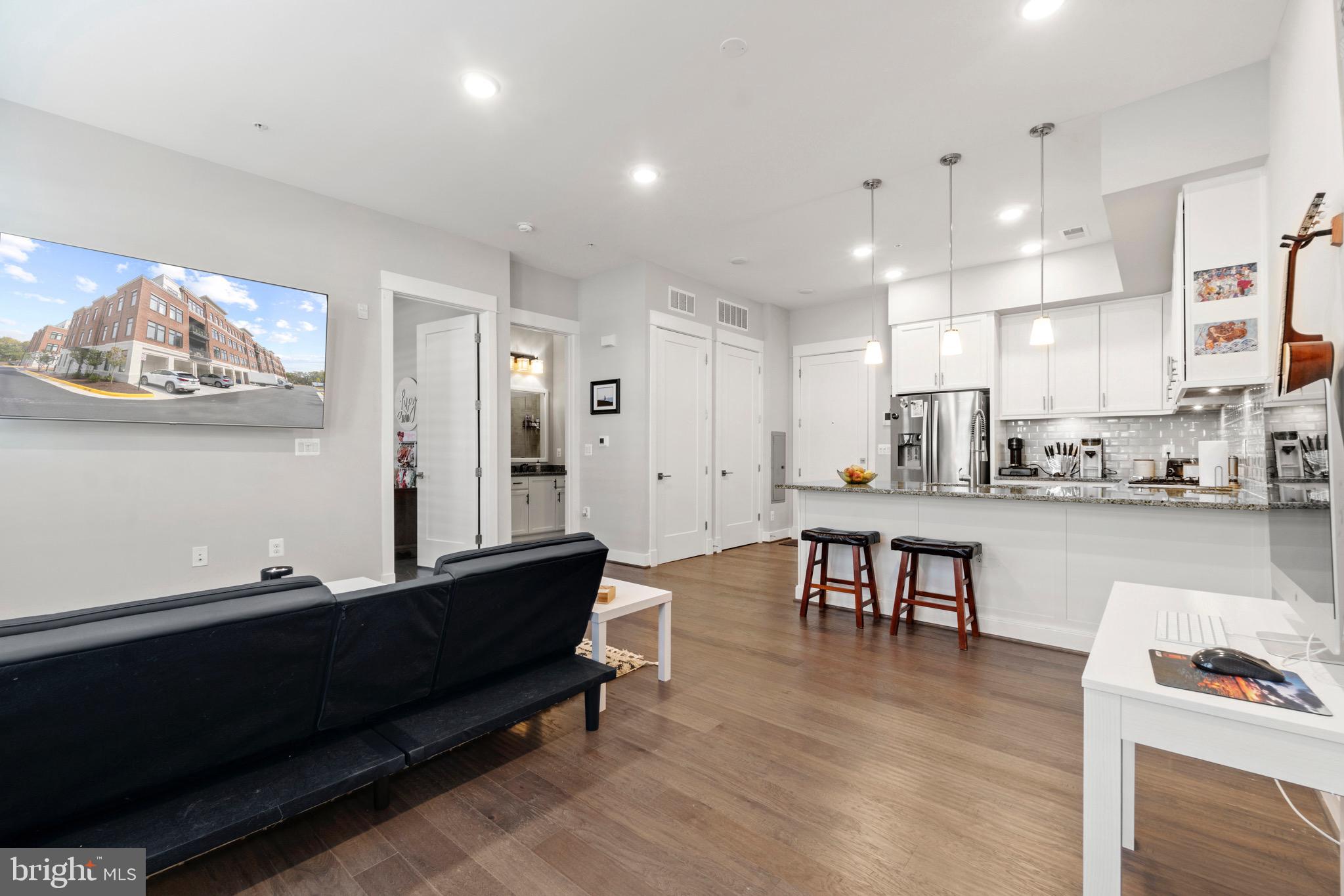 3 STATIONMASTER STREET SE 102