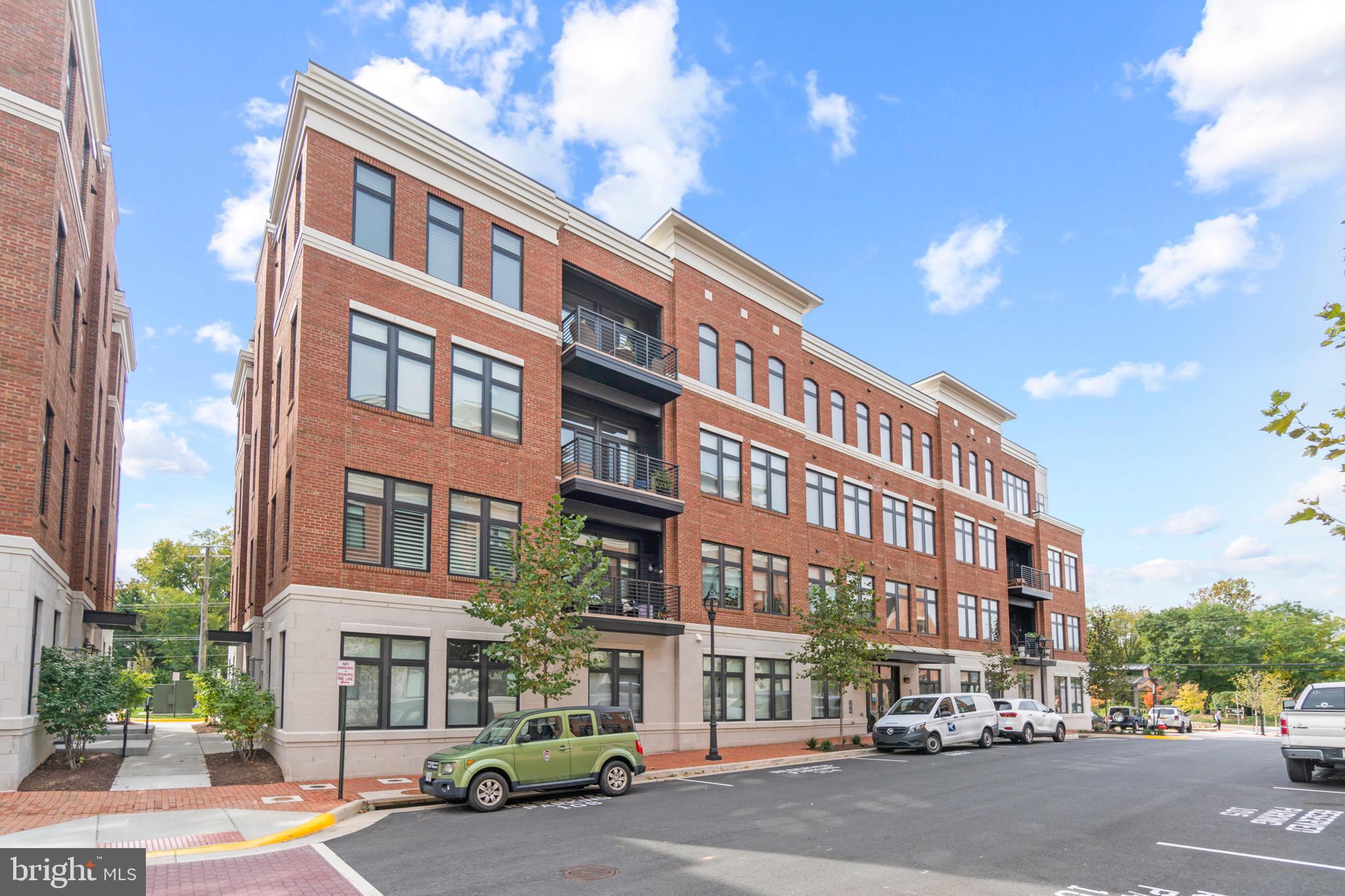 3 STATIONMASTER STREET SE 102