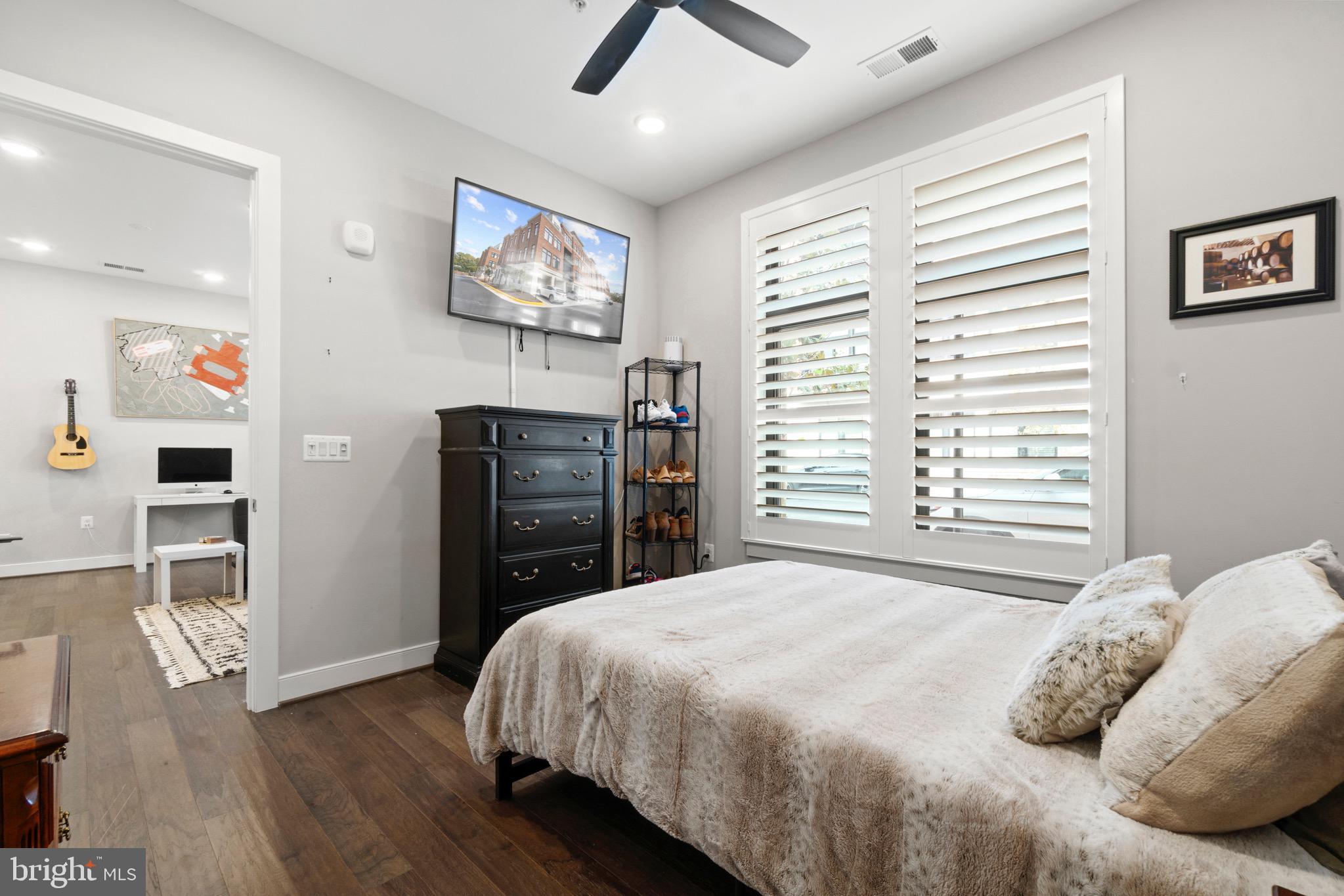 3 STATIONMASTER STREET SE 102