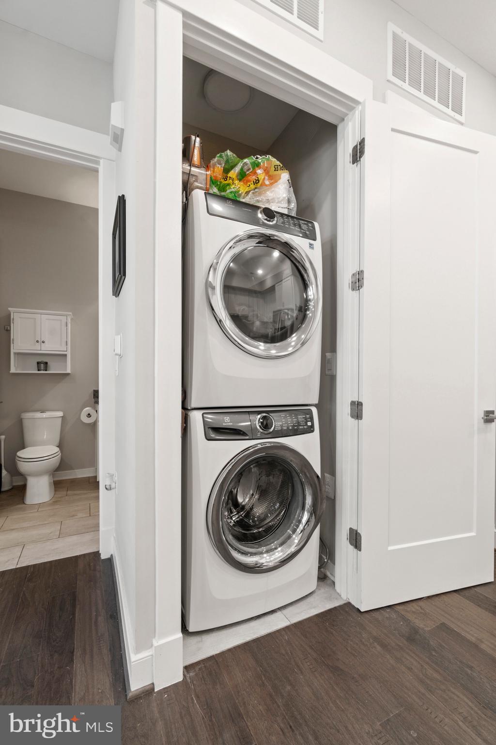 3 STATIONMASTER STREET SE 102