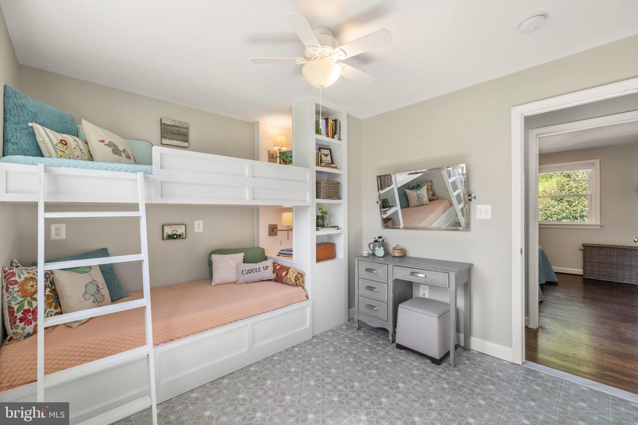 117 S SAINT PAUL STREET