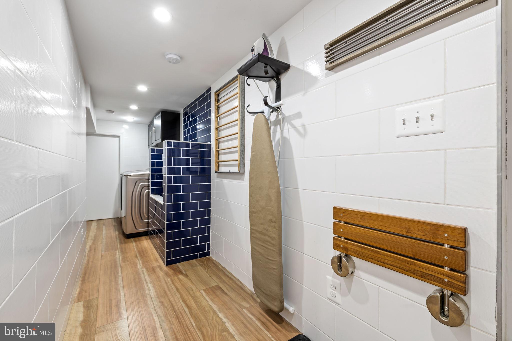 117 S SAINT PAUL STREET