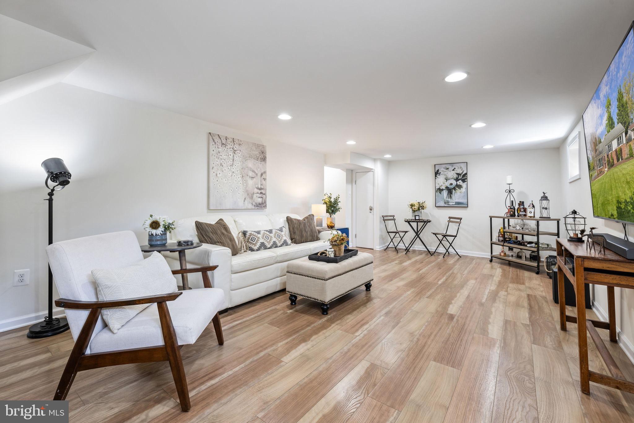 117 S SAINT PAUL STREET