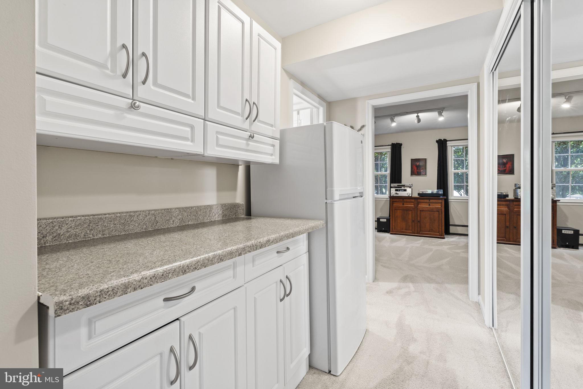 410 AYRLEE AVENUE NW