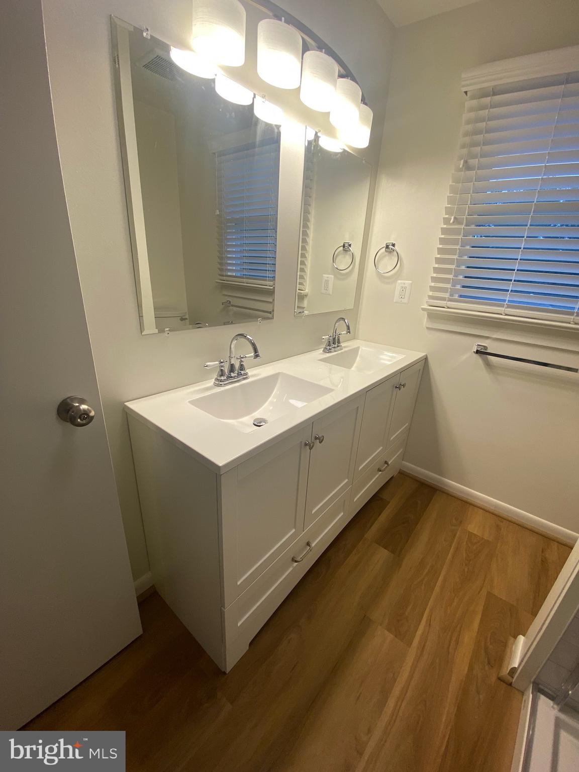 39977 PEACOCK CIRCLE